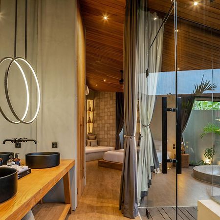 Villa Levante Bali By House Of Winds - Tropical Oasis Near Canggu Kerobokan Zewnętrze zdjęcie